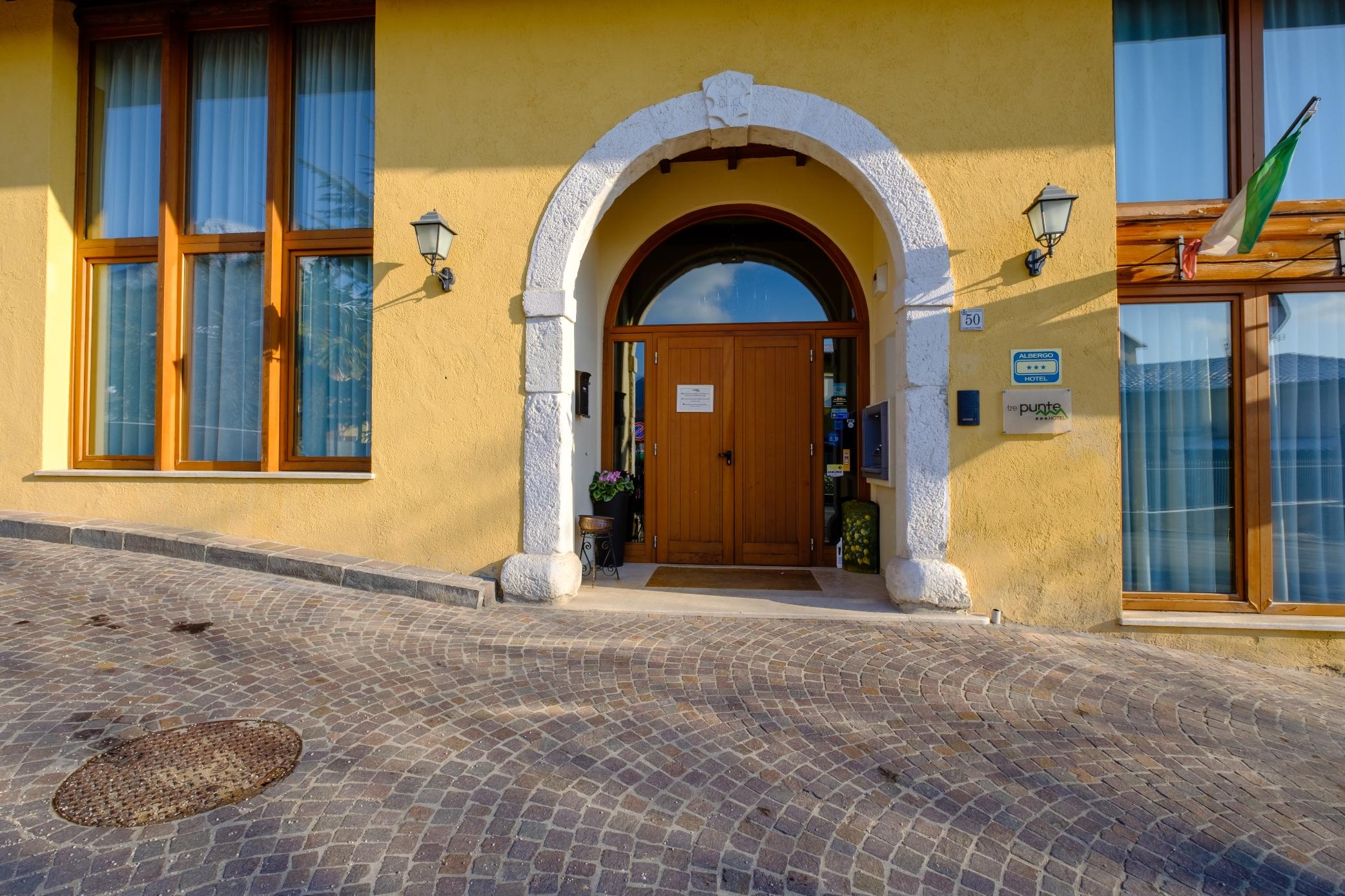 Hotel Tre Punte Gargnano Buitenkant foto